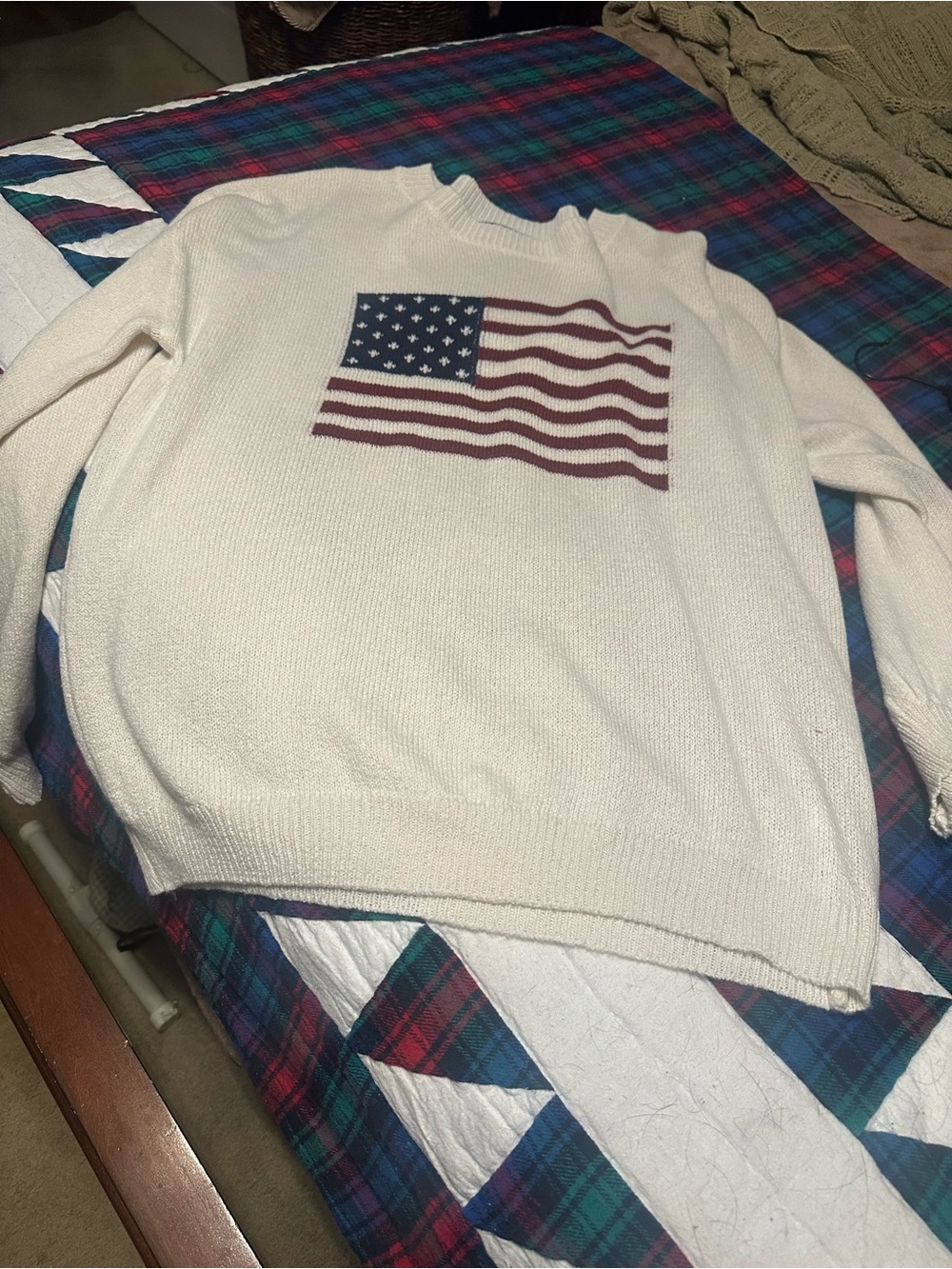 SHEIN Cream Crewneck Sweater with Flag Motif